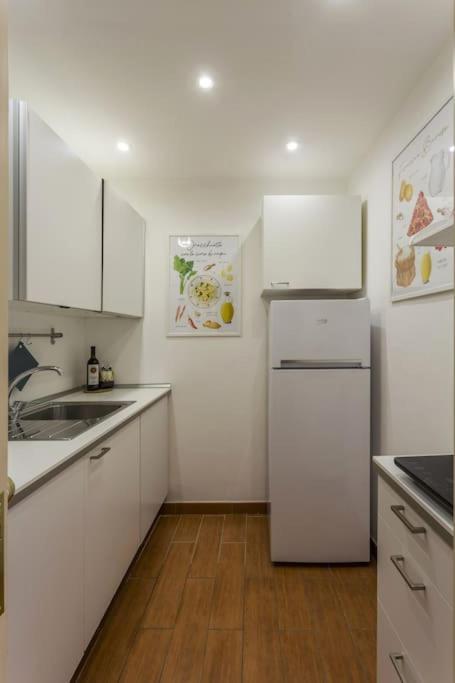 Apartamento Dimora Donna Vittoria Bari Exterior foto